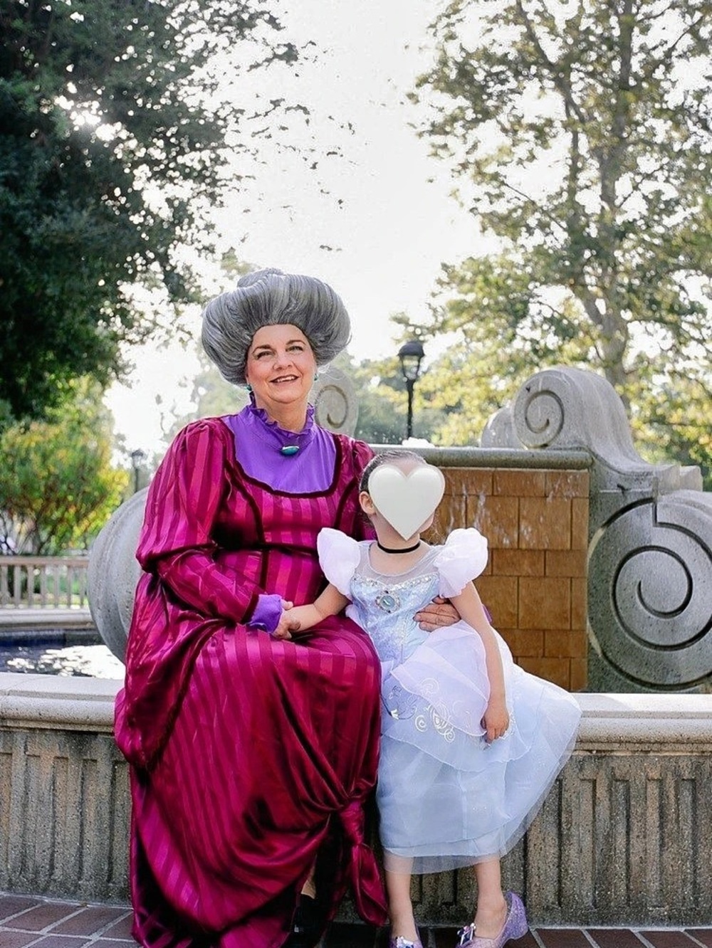 Disney Adult Premium Stepmother ( Lady Tremaine)  Costume - XL